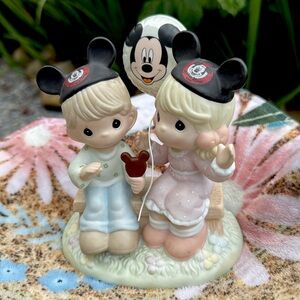Collectors ☀️Walt Disney "Precious Moments Figurine" Retired